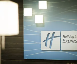 Photo 5 - Holiday Inn Express & Suites Madison Central, an IHG Hotel