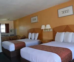Photo 5 - Blue Water Motel
