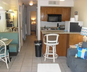 Photo 5 - The Victorian Condo by AB Sea