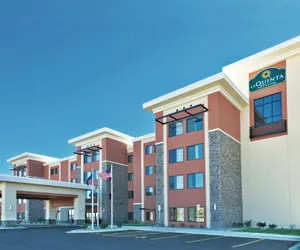 Photo 2 - La Quinta Inn & Suites by Wyndham Billings