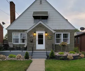 Photo 2 - The Little Italy of Niagara Falls Bed & Breakfast
