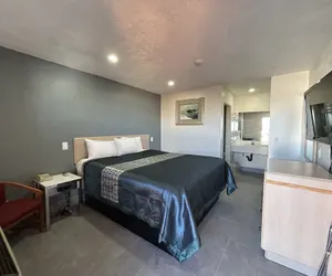 Photo 5 - California Inn & Suites Adelanto US 395