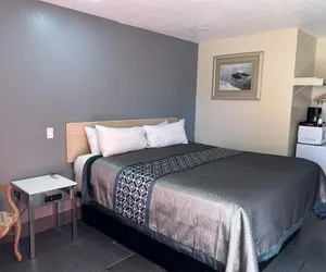Photo 4 - California Inn & Suites Adelanto US 395