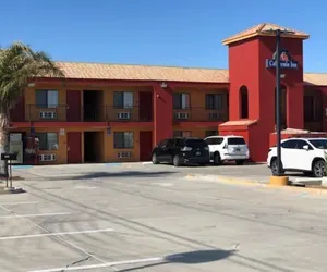 Photo 2 - California Inn & Suites Adelanto US 395