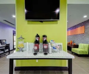 Photo 5 - Comfort Inn & Suites Tulsa I-44 West - Rt 66