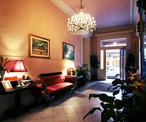 Photo 3 - The Olivier House Hotel