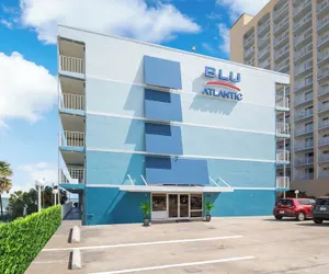 Photo 2 - Blu Atlantic Oceanfront Hotel & Suites