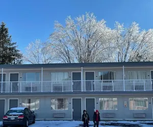 Photo 2 - Lake Logan Inn Capital O Ohio