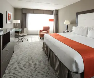 Photo 5 - Holiday Inn Hotel & Suites Davenport, an IHG Hotel