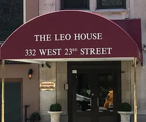 Photo 2 - The Leo House