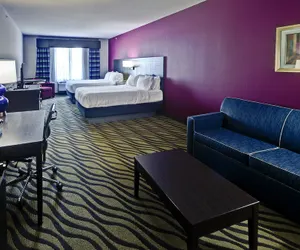 Photo 5 - Holiday Inn Express Hutchinson, an IHG Hotel