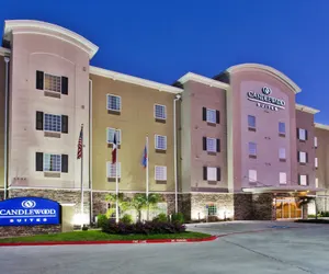 Photo 2 - Candlewood Suites Corpus Christi-Naval Base Area, an IHG Hotel