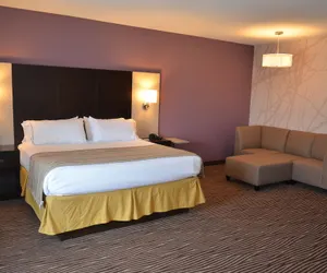 Photo 5 - Holiday Inn Express Cheektowaga North East, an IHG Hotel