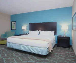 Photo 5 - Holiday Inn Express & Suites Cuero by IHG