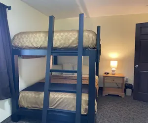 Photo 4 - All Star Inn & Suites