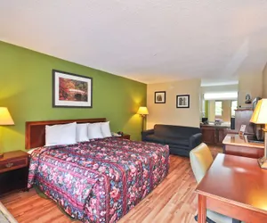 Photo 2 - Country Hearth Inn & Suites Marietta