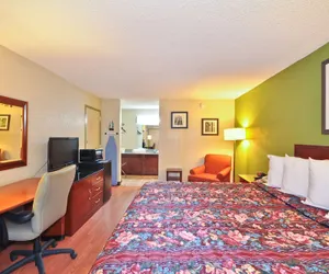 Photo 5 - Country Hearth Inn & Suites Marietta