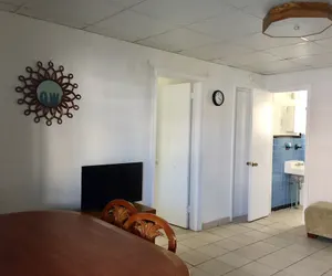 Photo 4 - White Caps Motel