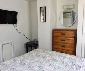 Photo 3 - White Caps Motel