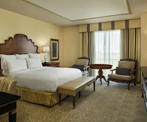 Photo 3 - Woolley’s Classic Suites