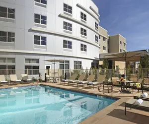 Photo 2 - Courtyard by Marriott Sunnyvale Mountain View