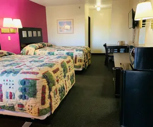 Photo 4 - Luxury Inn