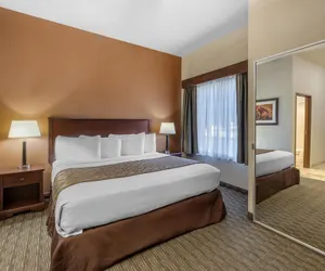 Photo 3 - Best Western North Edge Inn