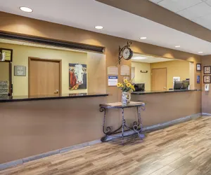 Photo 2 - Best Western North Edge Inn