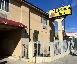 Photo 2 - Deluxe Inn LA