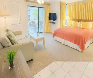 Photo 3 - Players Club Resort