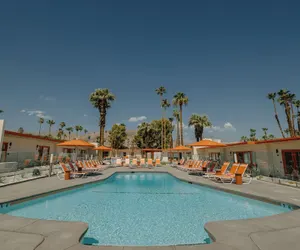 Photo 2 - Mojave Resort