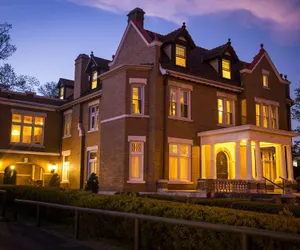 Photo 2 - Hazeltine Boutique Hotel BnB