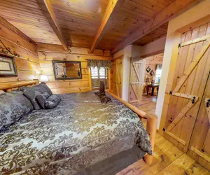 Photo 2 - Cabin Fever