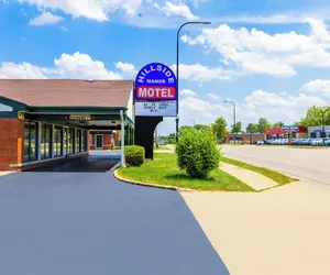 Photo 2 - Manor Motel By OYO Near Oak Brook/Chicago Westchester