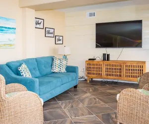 Photo 2 - Laguna Reef 308 - Beautiful Bay View by Ryson Vacation Rentals