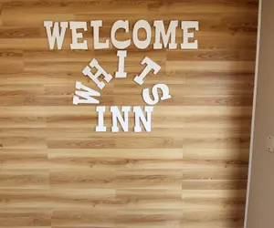 Photo 2 - Whits Inn
