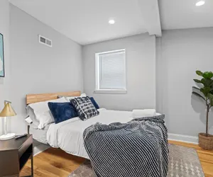 Photo 5 - Modern & Comfy - 5* - Location Game Room