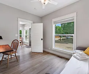 Photo 4 - Cozy Chic Home in Downtown Loveland!