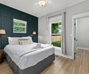 Photo 5 - Cozy Chic Home in Downtown Loveland!