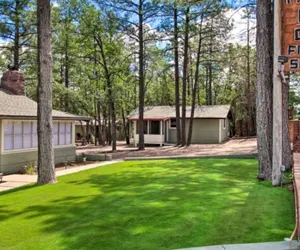 Photo 2 - Hidden Rest Cabins & Resort