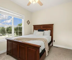 Photo 3 - Fabulous Family-friendly Retreat by Windsor Lake!