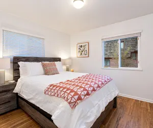 Photo 3 - Stylish Getaway W/ Designer Touches - Free Bikes