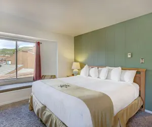Photo 3 - 2BR/2BA Condo on Shuttle Route - Wild Irishman 1015 - Pool & more!