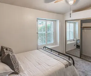Photo 4 - New Listing! Stylish 4 Bdrm W/pool and Game Room