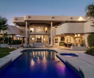 Photo 2 - Stunning Private & Modern N. Scottsdale Estate!