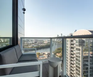 Photo 5 - 24th floor condo on Rainey St by Locale
