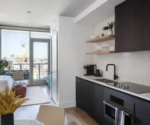 Photo 4 - 24th floor condo on Rainey St by Locale
