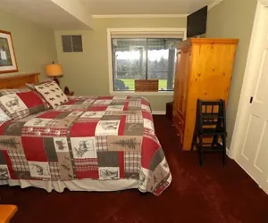 Photo 3 - Seven Springs 1 Bedroom Premium Condo, Walking Distance to Slopes by RedAwning - Save 10% on 3 Nights, 15% on 5 Nights!