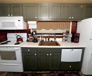 Photo 4 - Seven Springs 1 Bedroom Premium Condo, Walking Distance to Slopes by RedAwning - Save 10% on 3 Nights, 15% on 5 Nights!