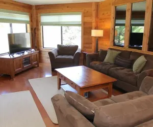 Photo 2 - Seven Springs 1 Bedroom Deluxe Condo, Pet Friendly! by RedAwning - Save 10% on 3 Nights, 15% on 5 Nights!